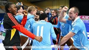 赫内斯说瓜帅想让你接手曼城？孔帕尼：我100%专注于拜仁